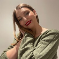 Anna S. Email