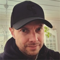 Gustav Lindgren Email