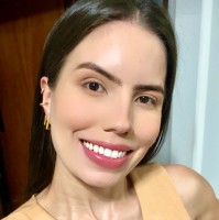 Ariane Ribeiro Email & Phone Number