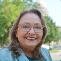 Oklahoma Bar Association Employee Julie Bays's profile photo