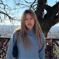 Julia Lam Email