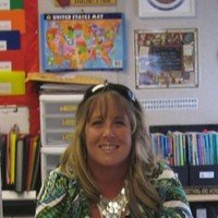 Lyndsay Stephens Email & Phone Number