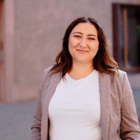 Gülbahar Bucak Email