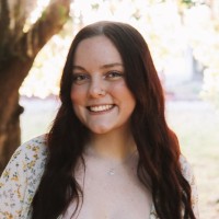 WHITE CONFETTI BOX Employee Sarah Burczynski's profile photo