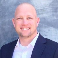 E-mail e número de telefone de Adam Rubinson