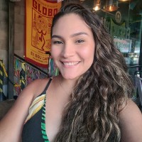 Camila Reis Email