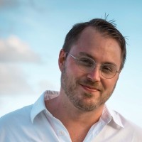 Starhive Employee Jonathan Karnig's profile photo