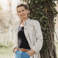 Ulla Andersen Email