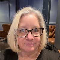 Paramount Capital Group Employee Eileen McGinley's profile photo