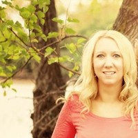 Dimensional Dental Employee April Bonnick's profile photo