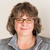 Leanne Wade Email