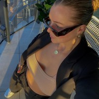 GIVENCHY Employee Avery Smith's profile photo