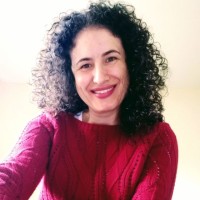 Universidade Federal do Paraná Employee Julia Arantes Galvão's profile photo