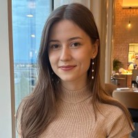 Karina Pikalyova Email