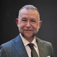 OGX Marketing Employee Peter Nicholson's profile photo