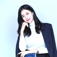 静 王 Email