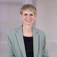 Theresa Schröder Email