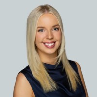 CBRE Employee Anna Strange's profile photo