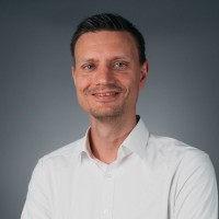 Tobias Neerfeld Email