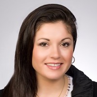 Lisa Umbelina Email & Phone Number