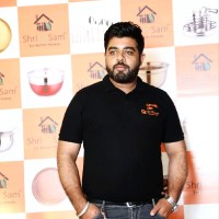 Shri & Sam Employee Naveen Madhan's profile photo
