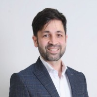 E-mail e número de telefone de Umang Nahata