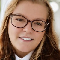 Deedee Arnzen Email & Phone Number