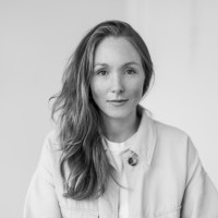 Jella Schombel Email