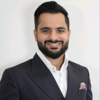 Naveen Chopra Email