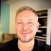Robert Hammar Email