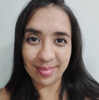 Bianca de Oliveira Email