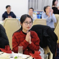 Linh Khánh Email