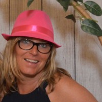 Anrica Hinrichs Email