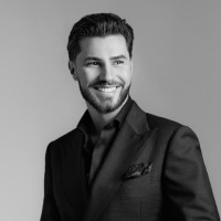 DisplaySweet Employee Jason Alves's profile photo