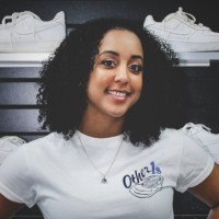 Leah Tavares Email & Phone Number