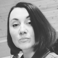 Delphine Tomczak Email