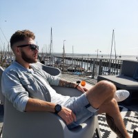 Tjalling Postma Email