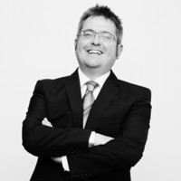 E-mail e número de telefone de Sam Jenkinson