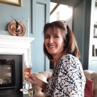 Aine Chonchuir Email