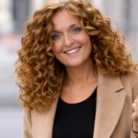 Lori Davis