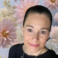Yvonne Sirignano Email & Phone Number