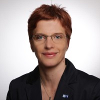 Sandra von Heine Email
