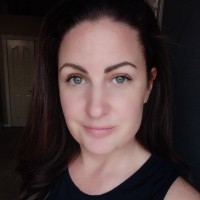 United Portraits Employee Justine M.'s profile photo