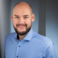 Bastian Beuker Email