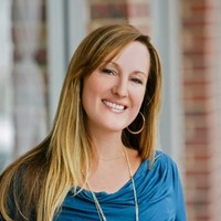 Connects Workspace Employee Jennifer Thoemke's profile photo