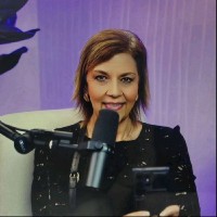 Lynn Jabs Email & Phone Number