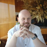 Roberto Muñoz Email