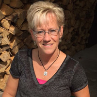 Holly Voss Email