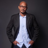 Vitor Bastos Email