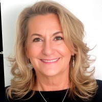 Meredith Wells Email & Phone Number
